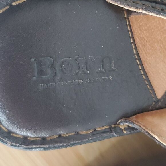 Born Brown Pebbled Leather Cross Strap Wedge Heel Sandals Buckle Size 7 W81086 - Picture 8 of 11